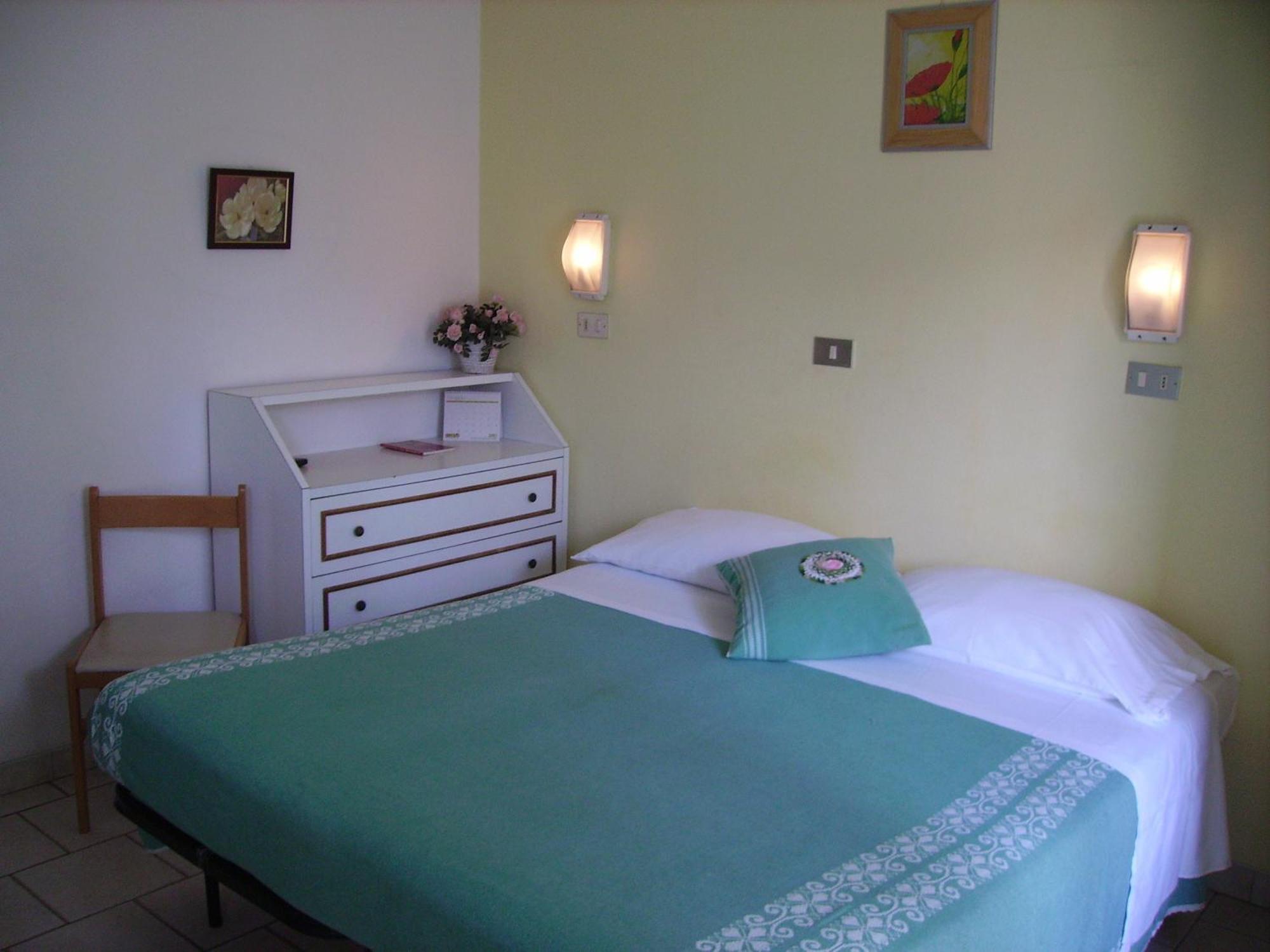 רימיני Albergo Maria Gabriella מראה חיצוני תמונה