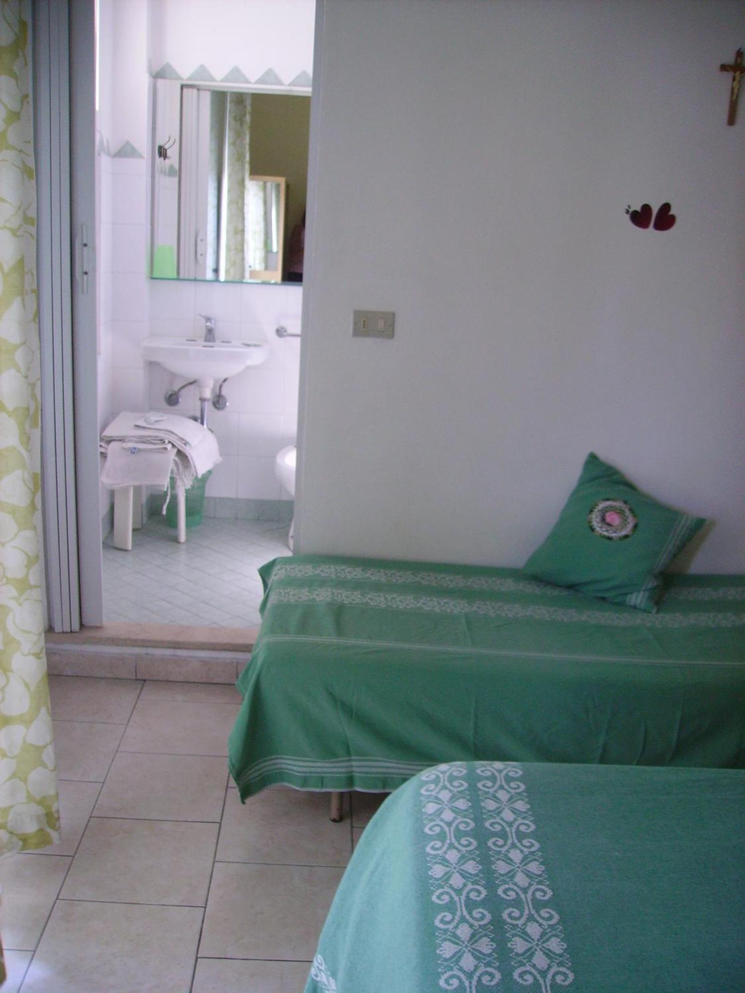 רימיני Albergo Maria Gabriella מראה חיצוני תמונה