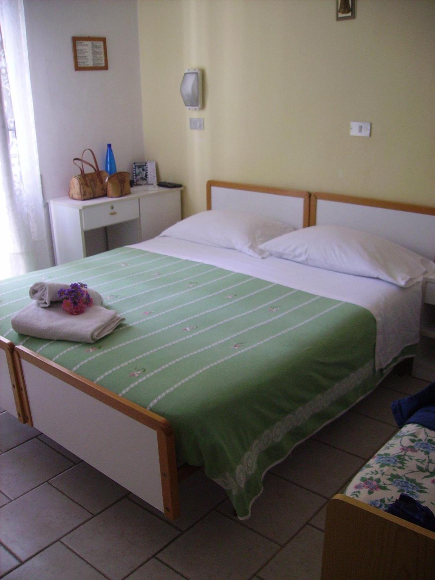 רימיני Albergo Maria Gabriella מראה חיצוני תמונה