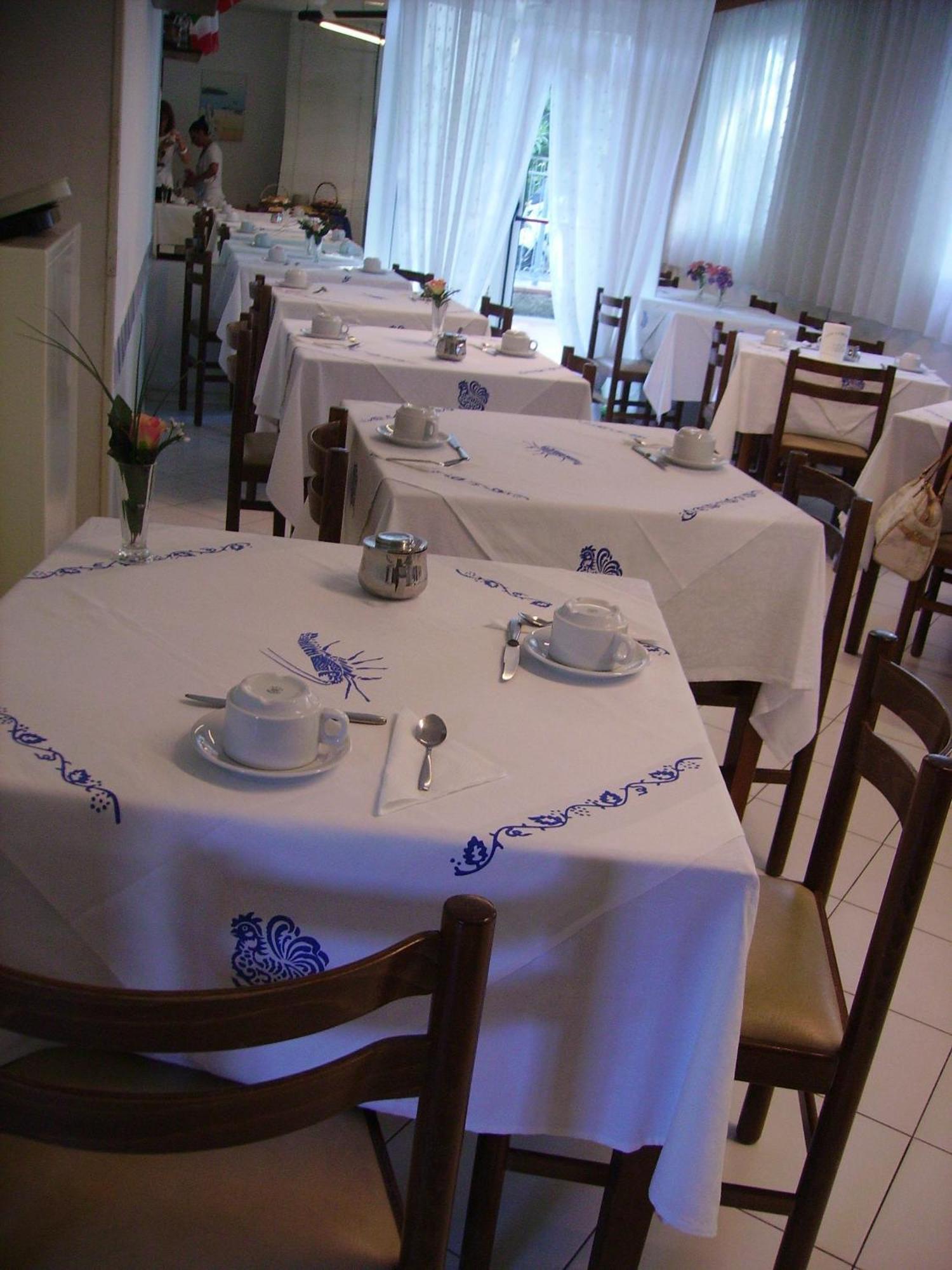 רימיני Albergo Maria Gabriella מראה חיצוני תמונה