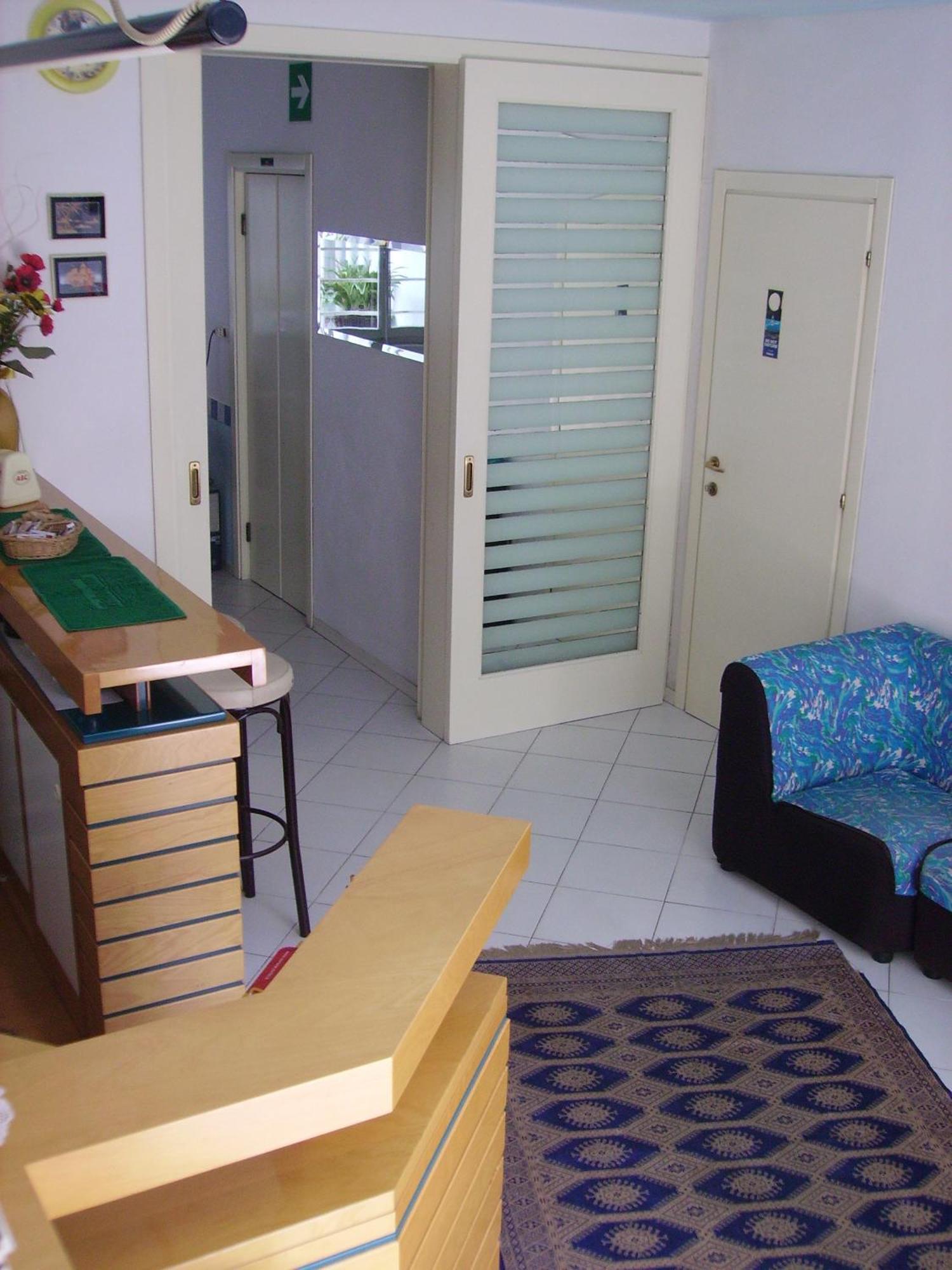 רימיני Albergo Maria Gabriella מראה חיצוני תמונה