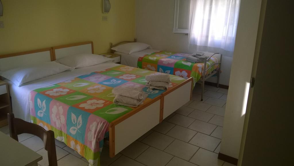 רימיני Albergo Maria Gabriella מראה חיצוני תמונה