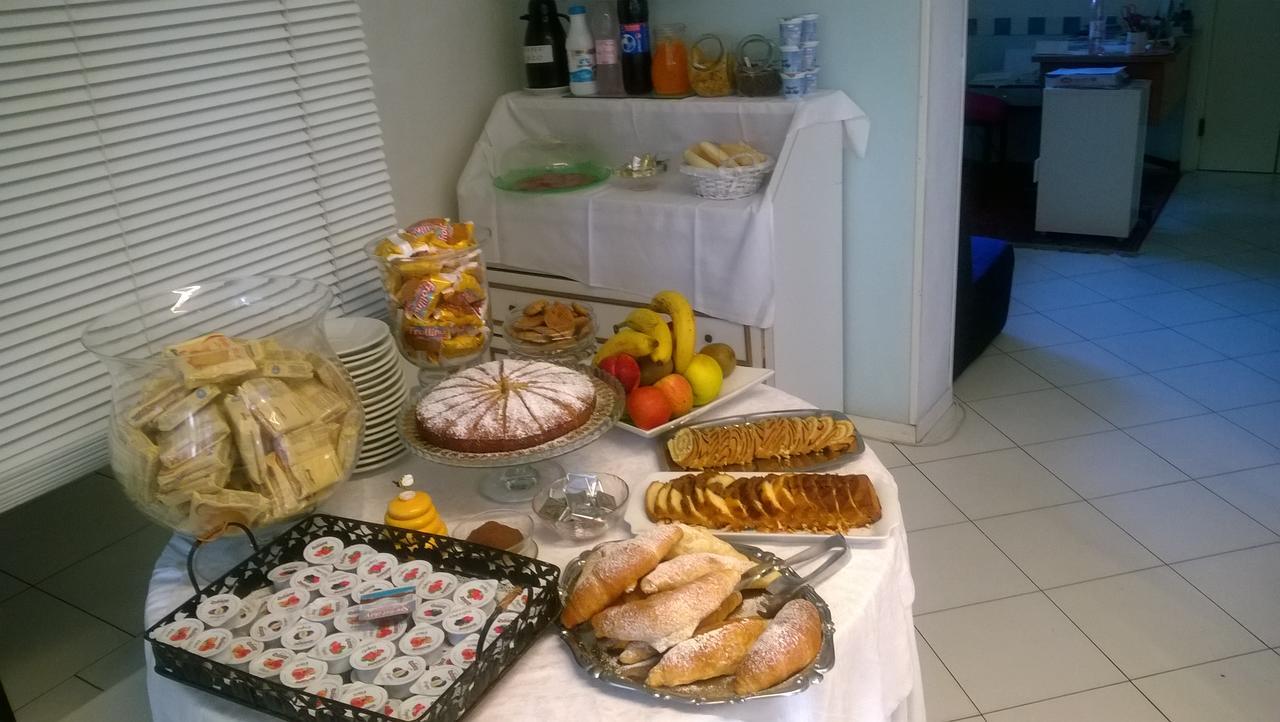 רימיני Albergo Maria Gabriella מראה חיצוני תמונה