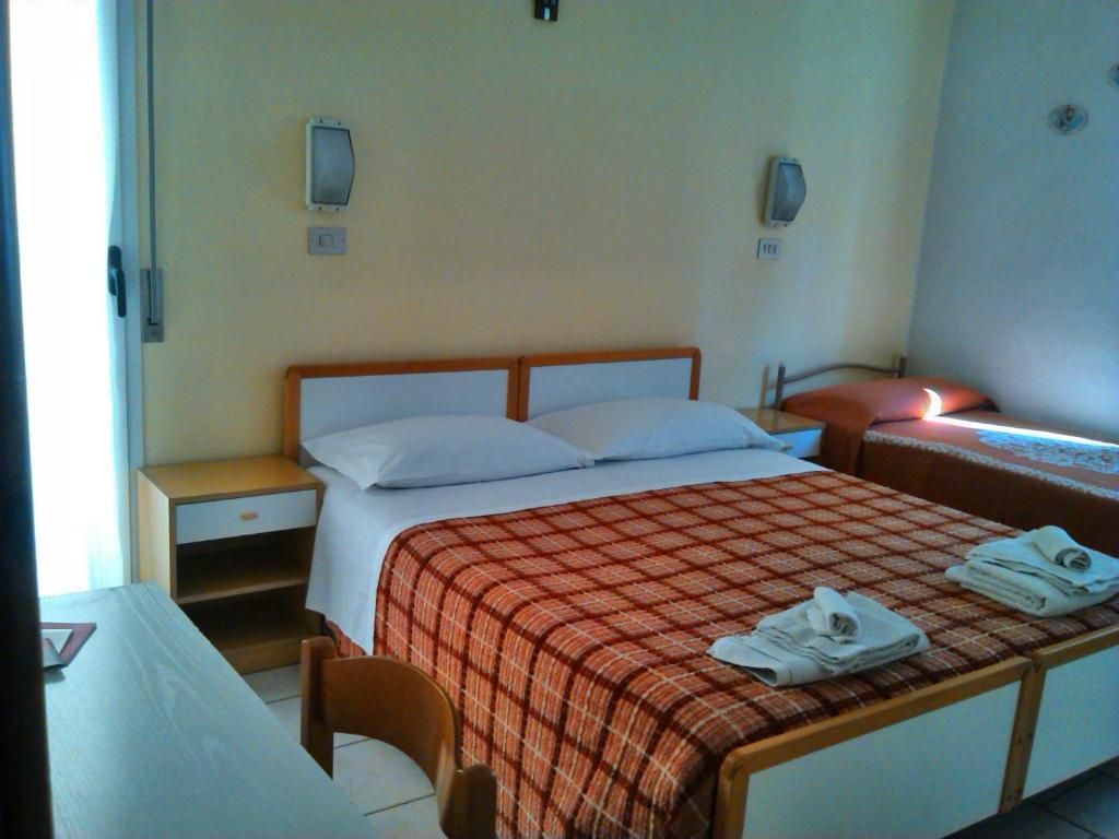 רימיני Albergo Maria Gabriella מראה חיצוני תמונה