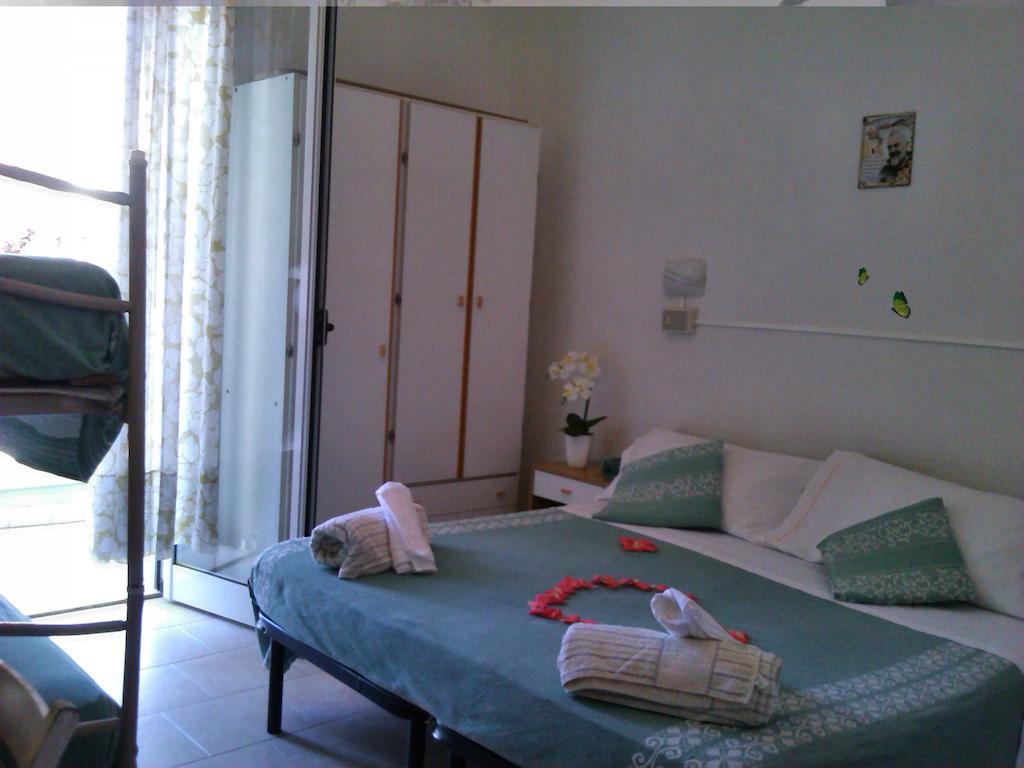 רימיני Albergo Maria Gabriella מראה חיצוני תמונה